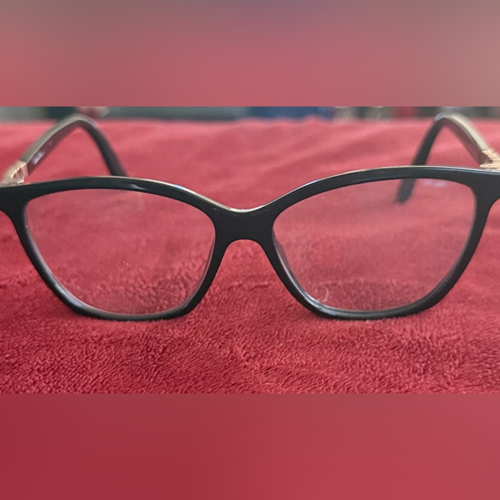 💯Authentic Ferragamo black rimmed frames